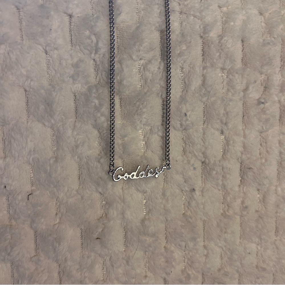 Silver 'Goddess' Necklace